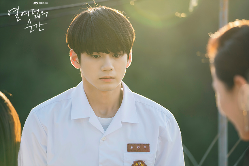 十八岁的瞬间第十二...