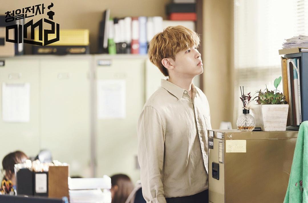 《清日电子李小姐》剧照第26张图片