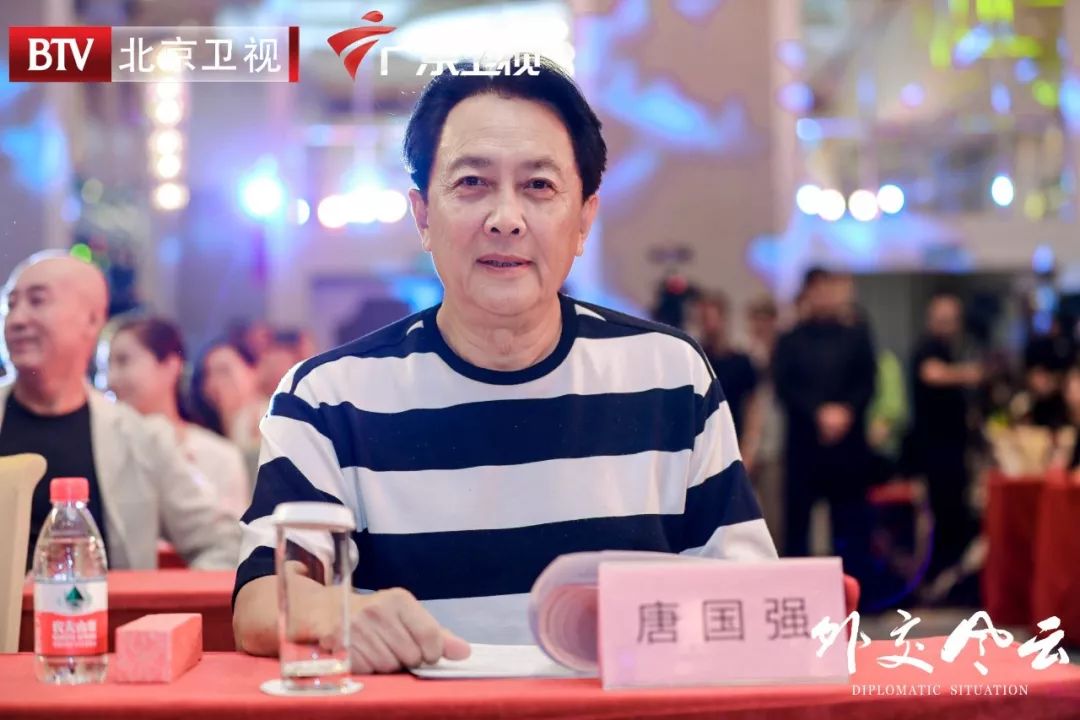 《外交风云》剧照第40张图片