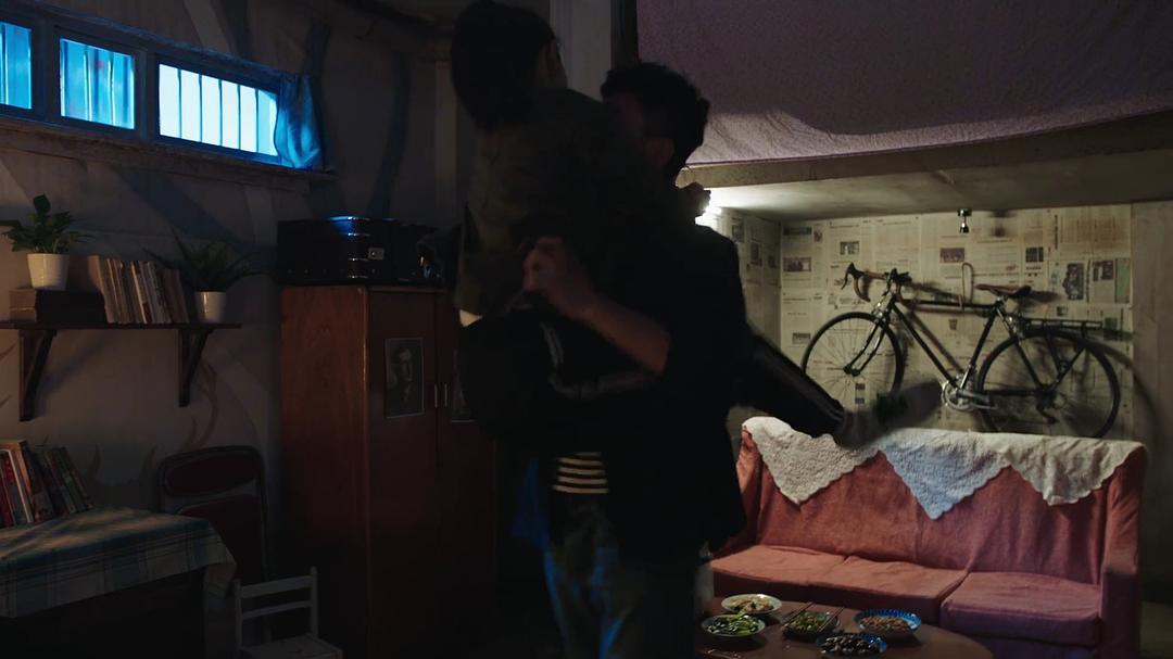 《在远方》剧照第48张图片