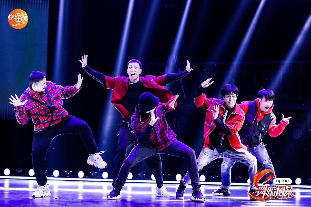 《舞蹈风暴》海报第55张图片