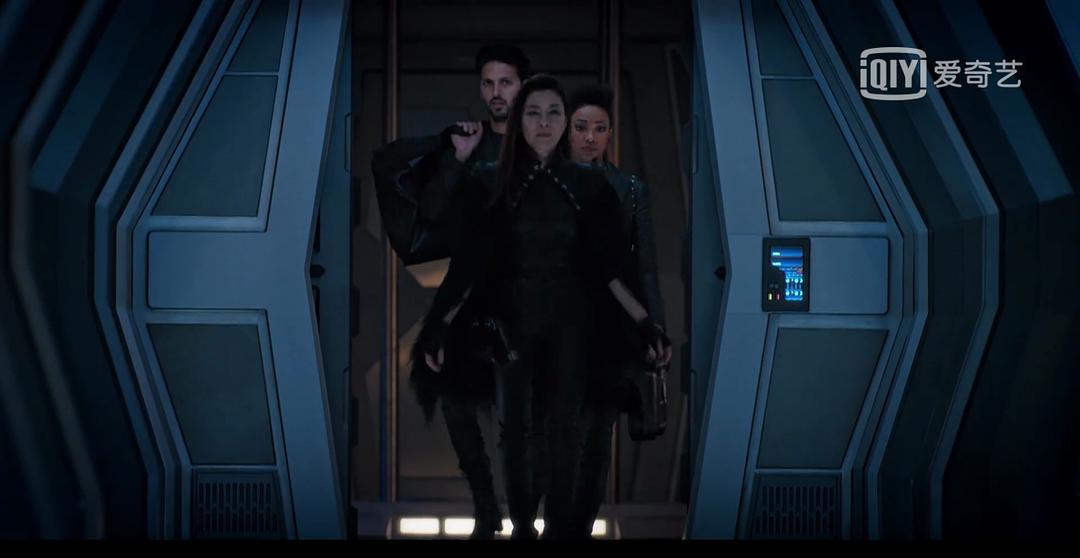 足足一个大姐大