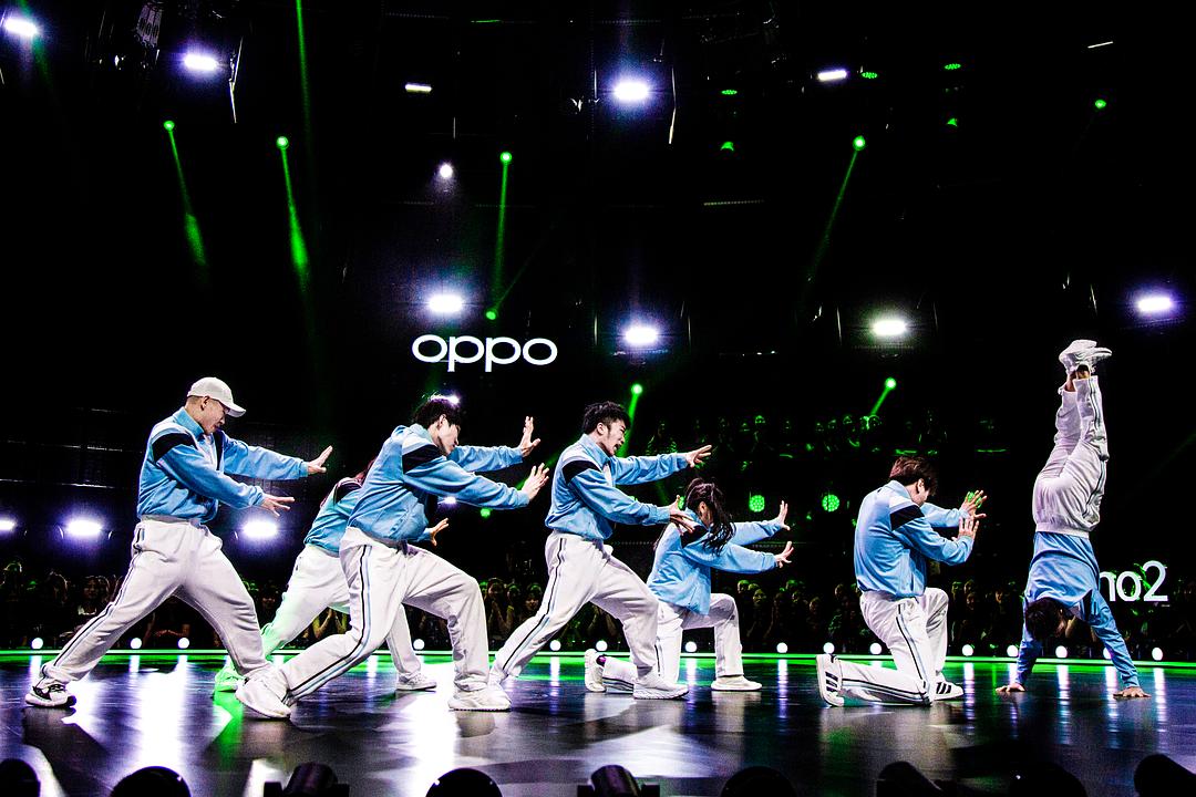 《舞蹈风暴》海报第37张图片