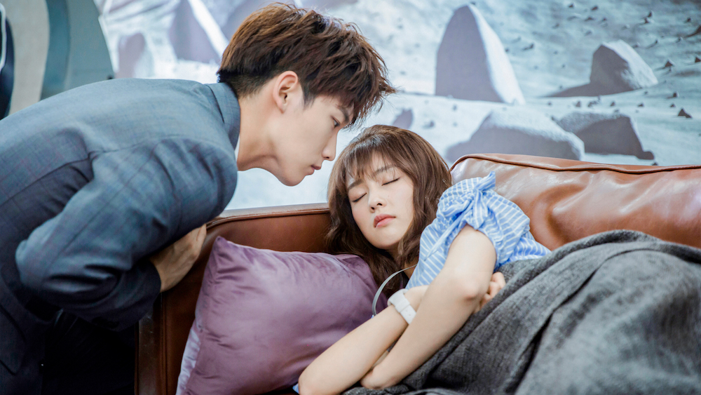 夏柯偷看邢运睡觉