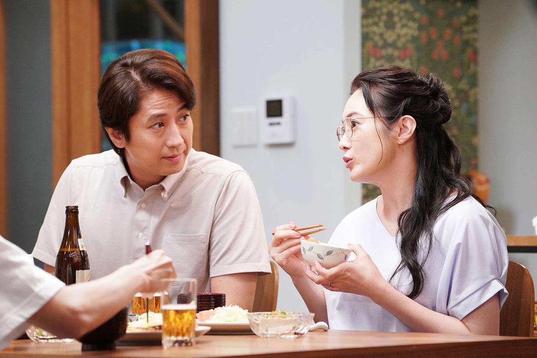 《伪装不伦》剧照第36张图片