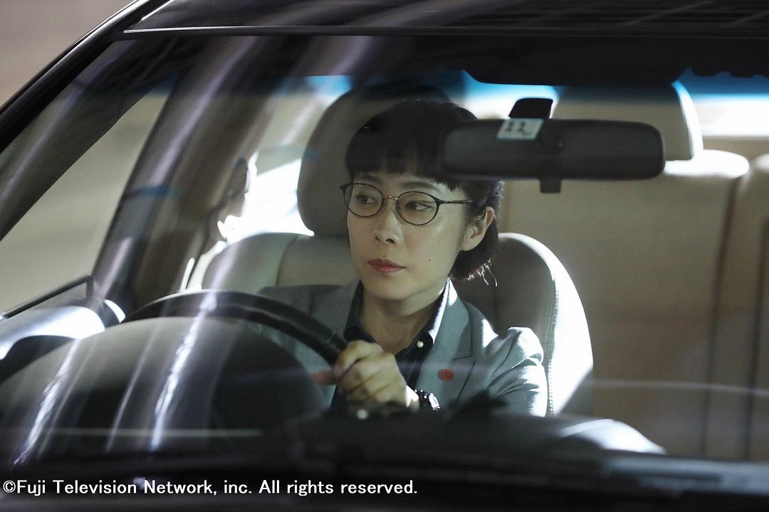 《夏洛克：未叙之章》剧照第25张图片