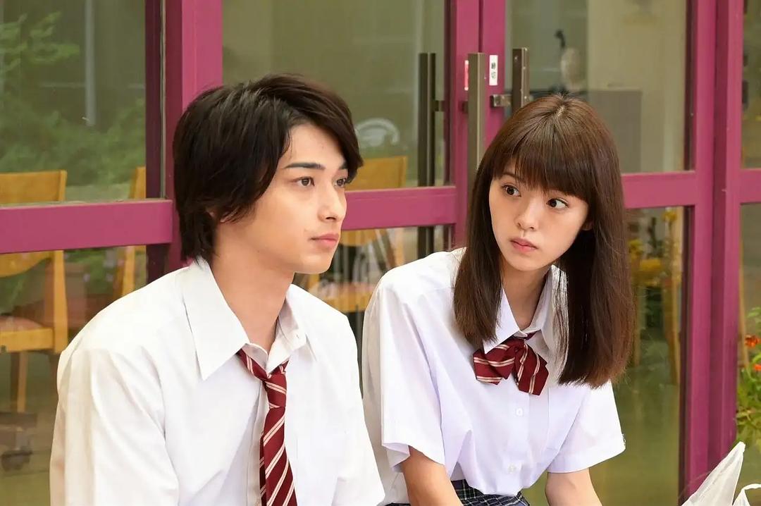 《四分钟的金盏菊》剧照