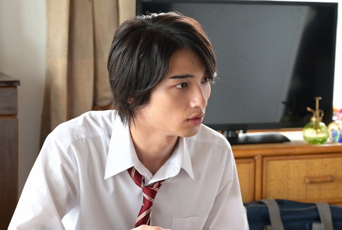 《四分钟的金盏菊》剧照