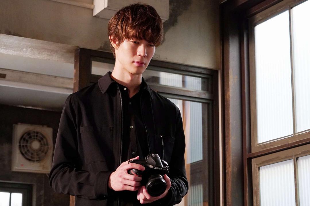 《伪装不伦》剧照第11张图片