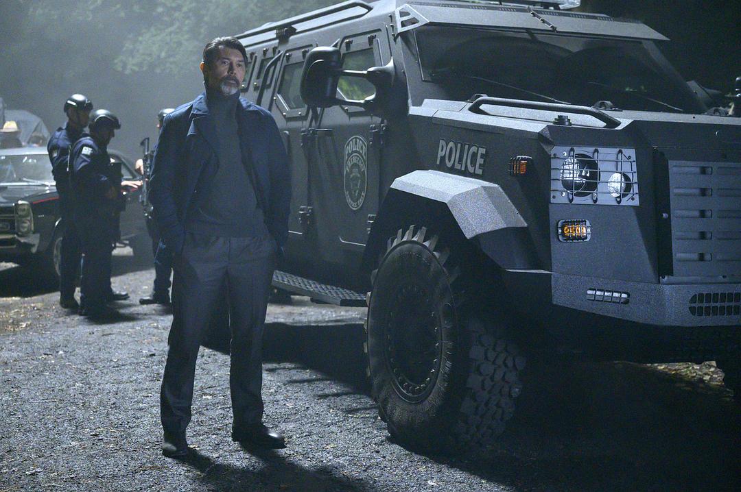 《浪子神探》海报第14张图片