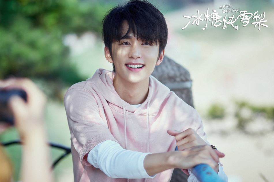 《冰糖炖雪梨》海报第3张图片