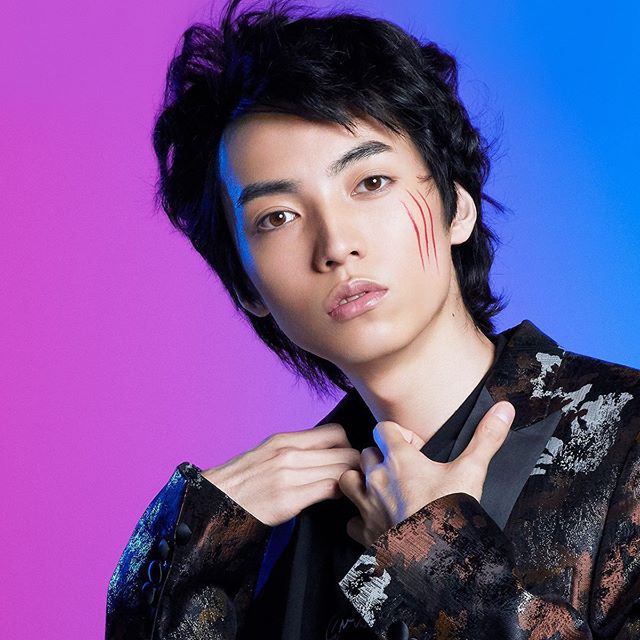 《别被月亮与狼酱所欺骗》剧照第5张图片