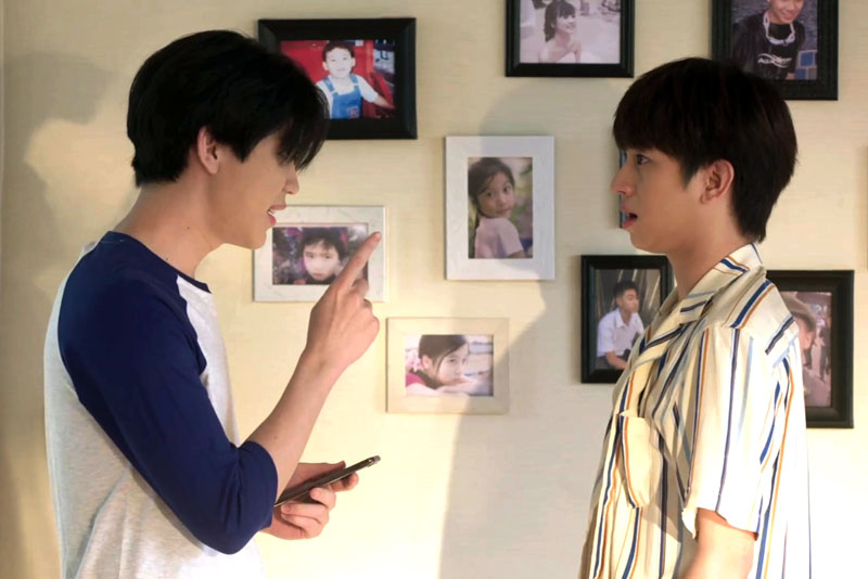 《待到重逢时》海报第37张图片