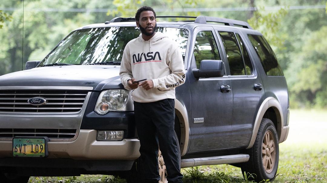 《梅赛德斯先生第三季》海报第7张图片