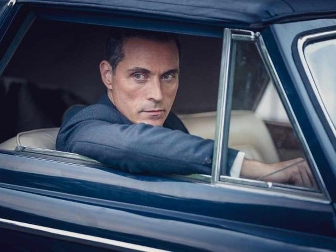 《灰马酒店》剧照第34张图片