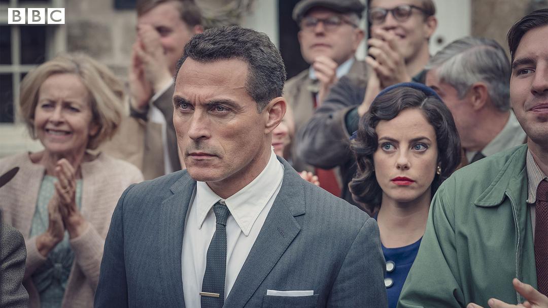 《灰马酒店》剧照第29张图片