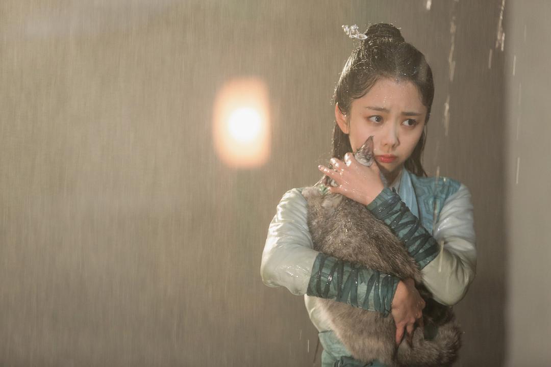 《锦衣之下》海报第34张图片