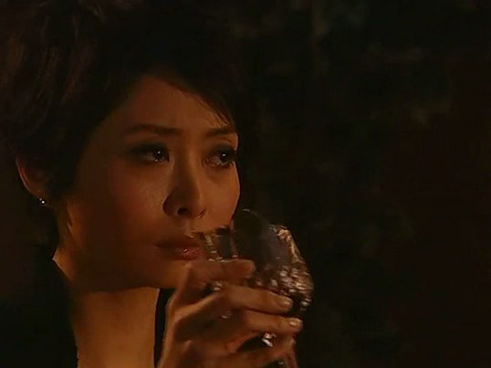 《两妻时代》剧照第37张图片