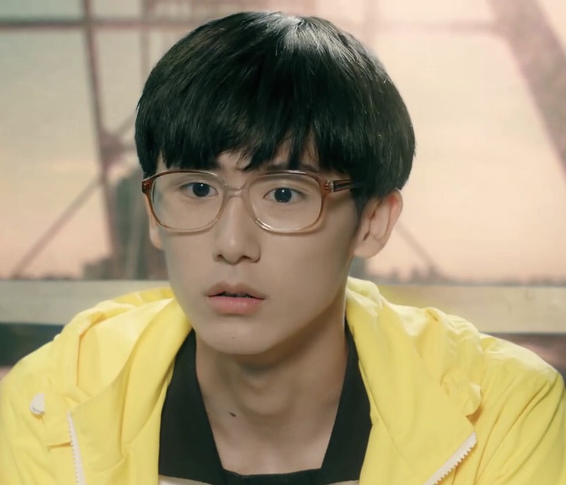 《闪光少女》剧照第20张图片