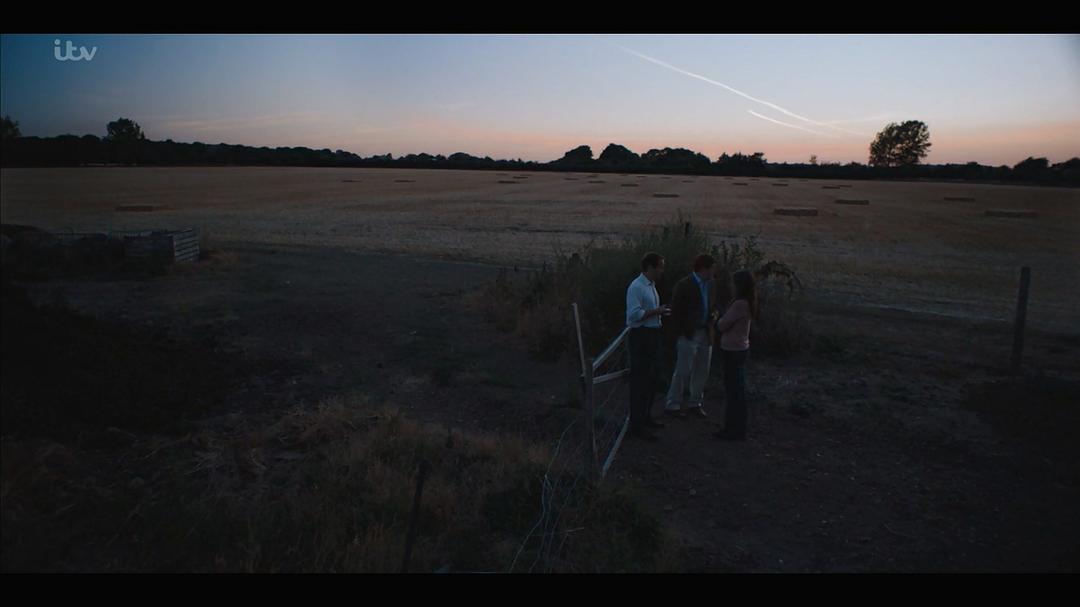 《白屋农场》海报第34张图片