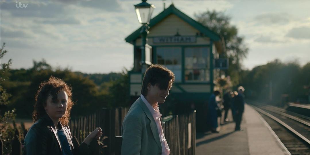 《白屋农场》海报第32张图片