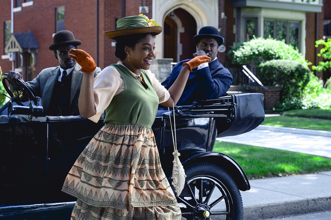 《白手起家:沃克夫人的致富传奇》剧照