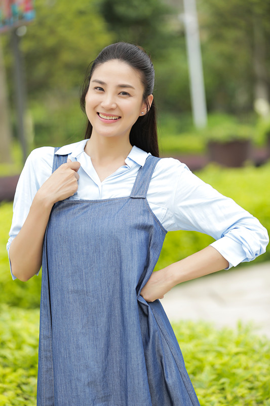 《幸福敲了两次门》海报第12张图片