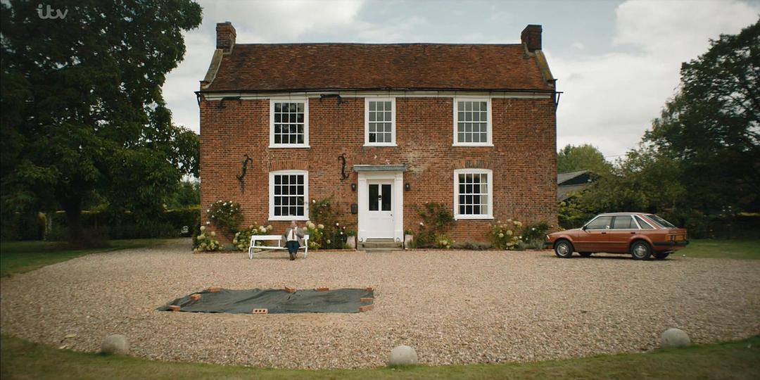 《白屋农场》海报第14张图片