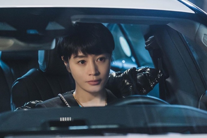 《鬣狗式生存》剧照第21张图片