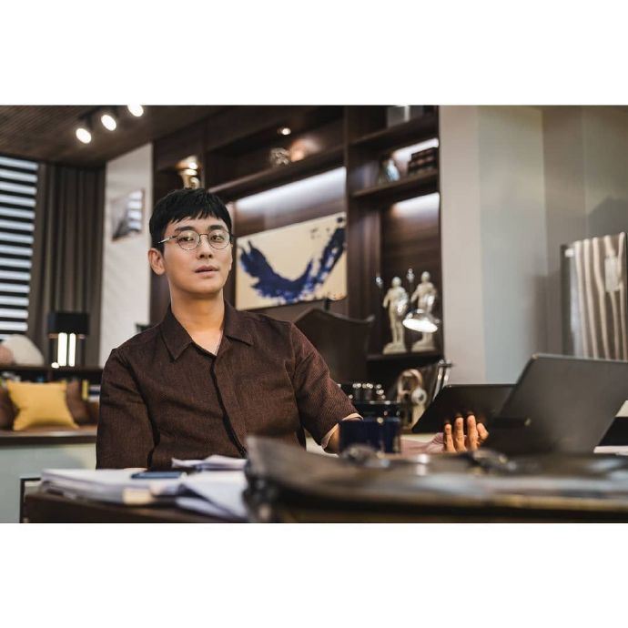 《鬣狗式生存》剧照第19张图片