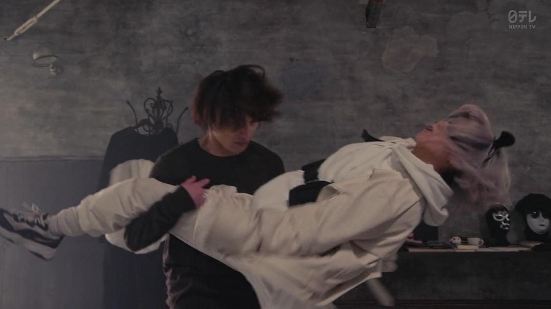 《在不白不黑的世界里，熊猫笑了》剧照第58张图片