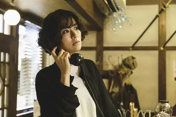 《叶村晶：世界上最不幸的侦探》剧照第23张图片