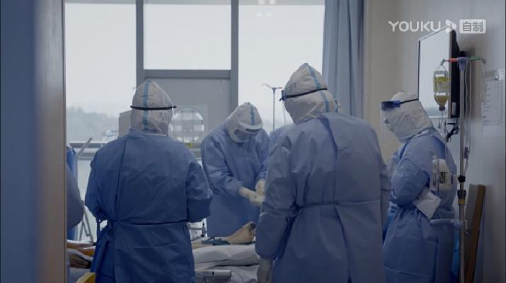 《冬去春归·2020疫情里的中国》海报第3张图片