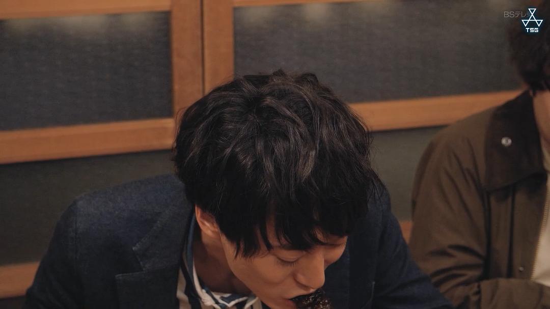 《今晚在コ字型》剧照第56张图片