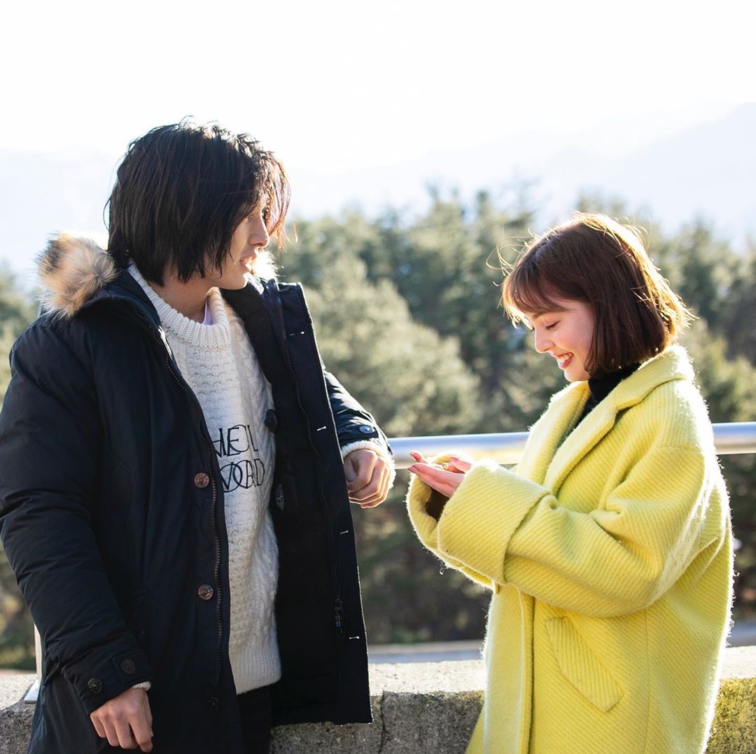 《别被月亮与狼酱所欺骗》剧照第13张图片