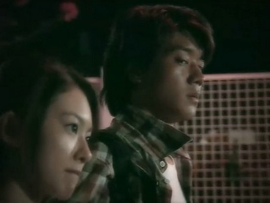 《当四叶草碰上剑尖时》海报第25张图片