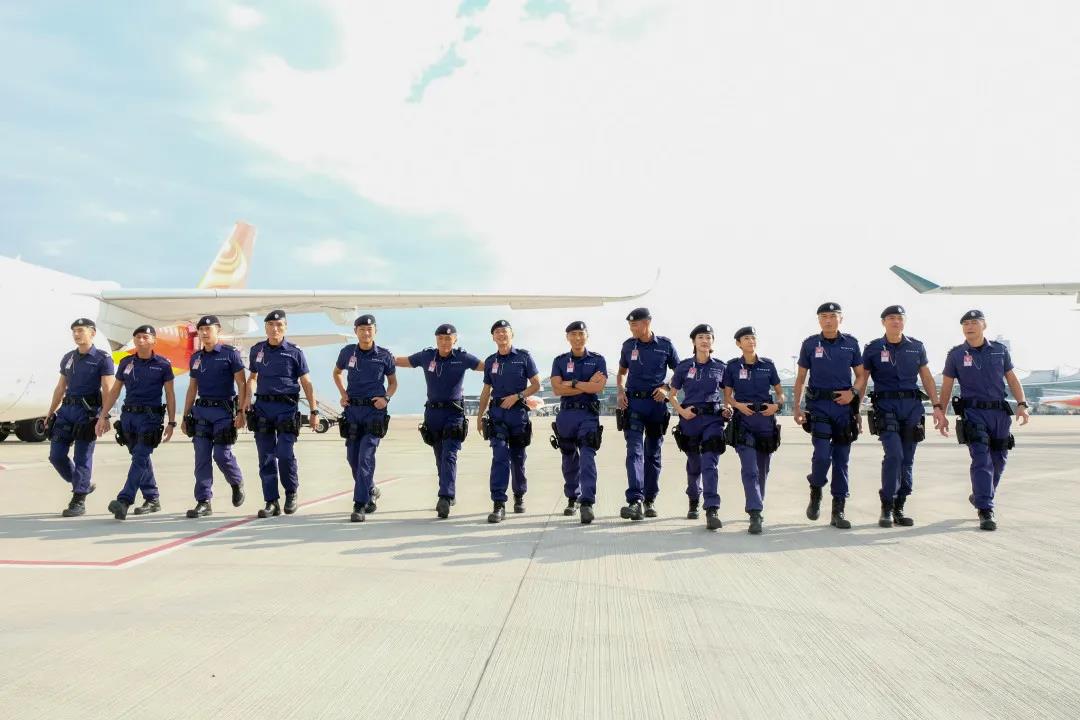 《机场特警》剧照第14张图片