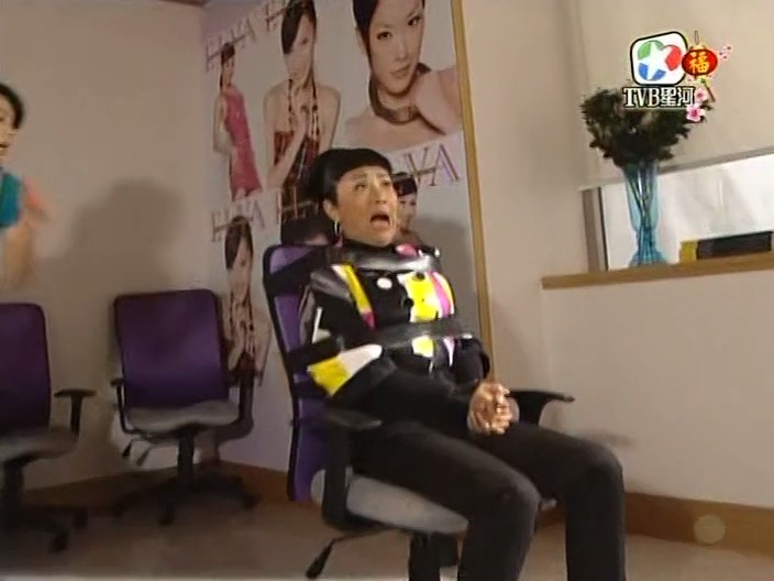 《野蛮奶奶大战戈师奶》剧照