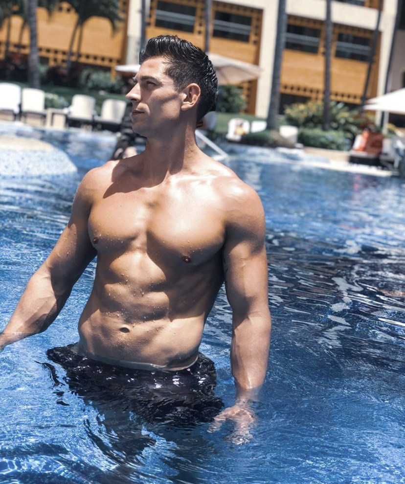 《欲罢不能第一季》剧照第20张图片