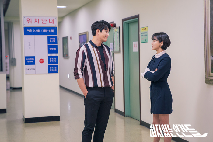 《有瑕疵的人们》剧照第57张图片