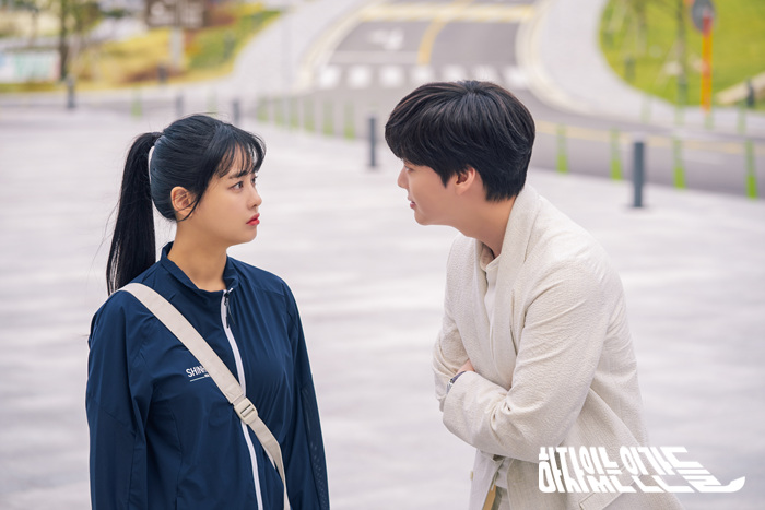 《有瑕疵的人们》剧照第21张图片