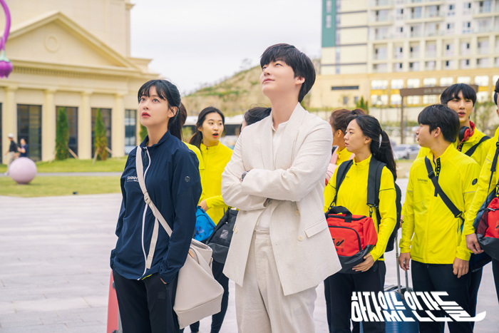 《有瑕疵的人们》剧照第20张图片