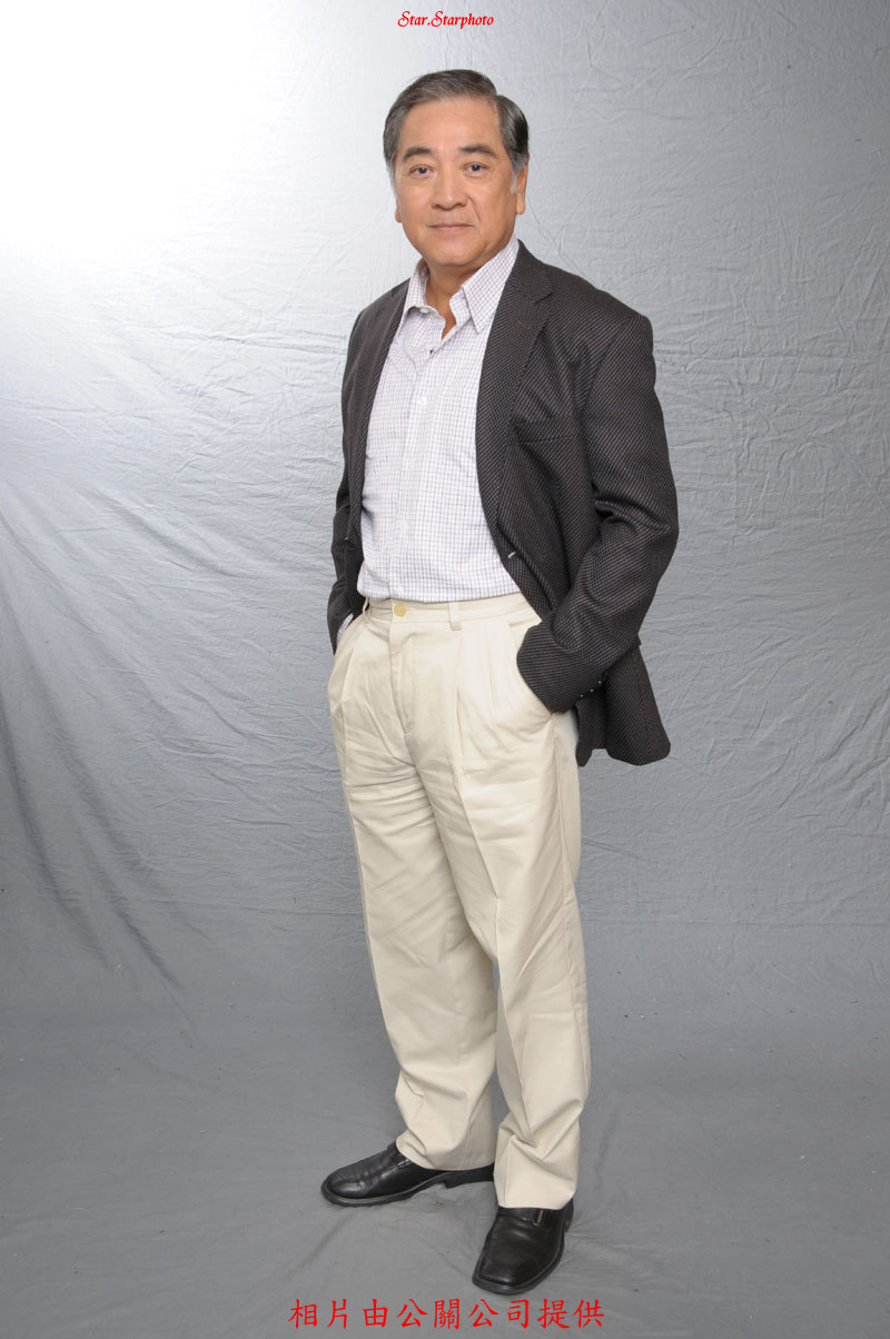 《依家有喜》海报