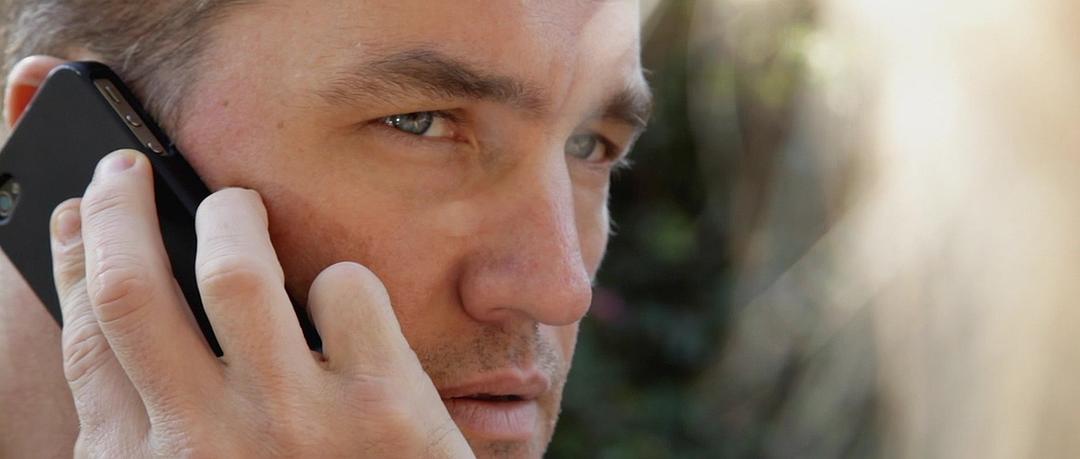 《彗星来的那一夜》剧照第45张图片 《彗星来的那一夜》剧照第45张图片