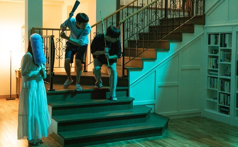 《虽然30但仍17》剧照