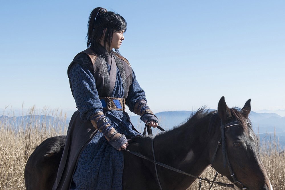 《逆贼:偷百姓的盗贼》剧照