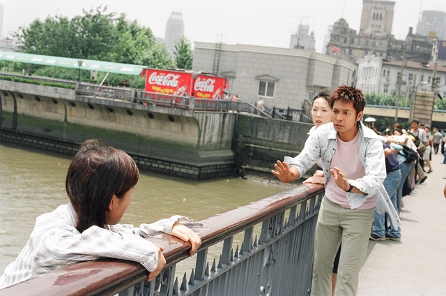 《情牵百子柜》海报第19张图片 《情牵百子柜》海报第19张图片