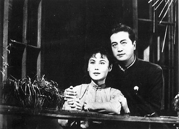 《一江春水向东流》剧照