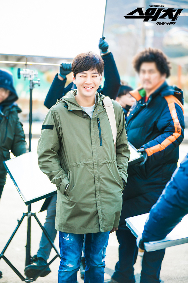 《Switch-改变世界》剧照